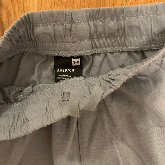 Under armor joggers - Picture 3 of 4